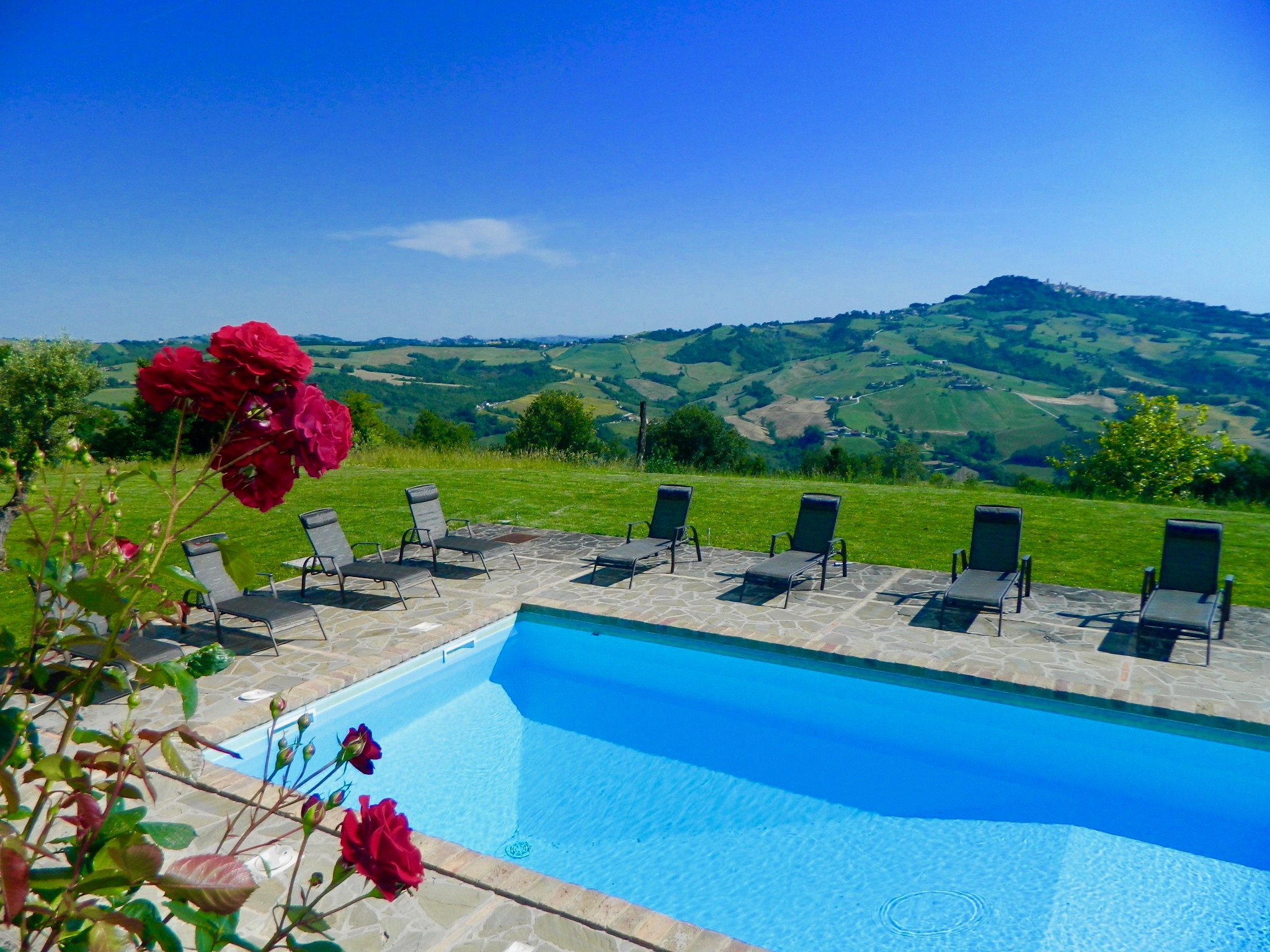 Espansiva_image02PropertyforSaleMarche Property For Sale Marche